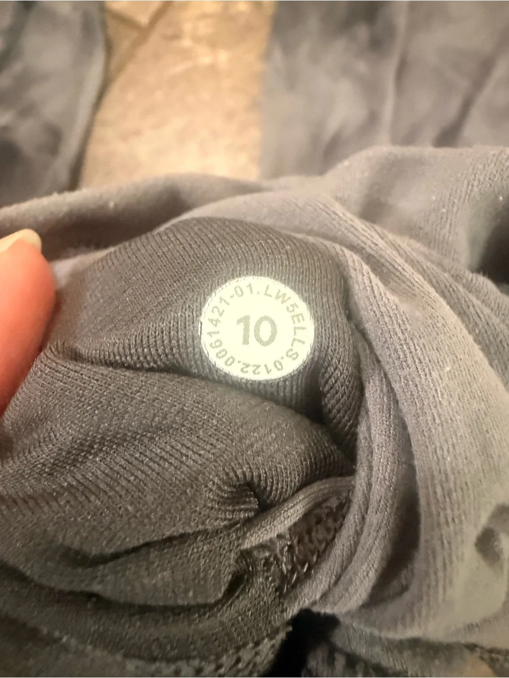Lululemon Diamond Dye Aligns size 10, 25” inseam